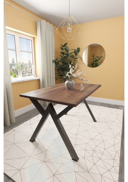 Almila Yemek Masası