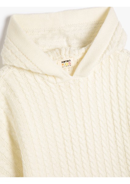 Kapşonlu Panço Kısa Kollu Örgü Detaylı modelleri