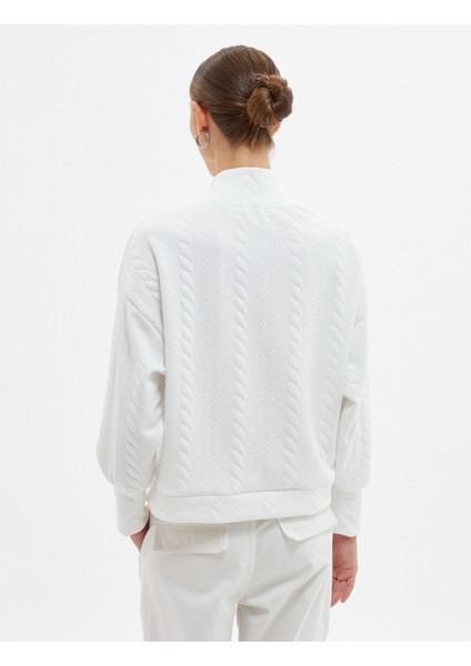 Dik Yaka Sweatshirt Dokulu Düşük Omuzlu fırsatları