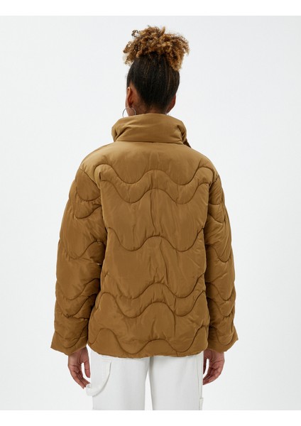 Şişme Kapitoneli Mont Dik Yaka Cepli Fermuarlı fırsatları