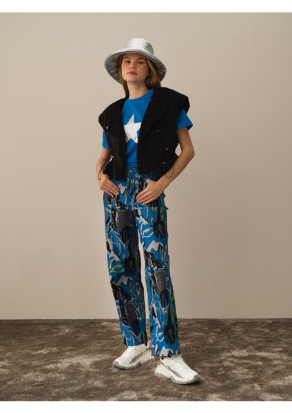 Kadın Siyah Esnek Dokulu Regular Fit Yelek