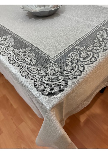 Çini Desenli Dertsiz Leke Tutmaz Dantelli Masa Örtüsü Gümüş 160X220 cm modelleri