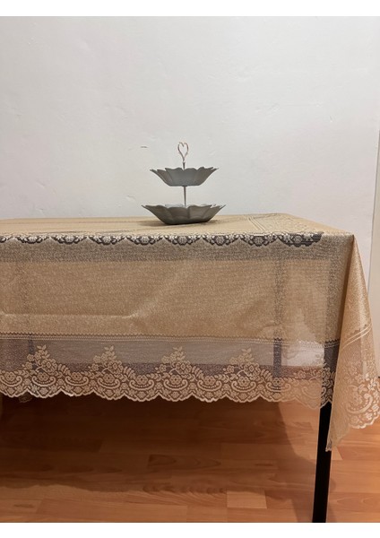 Çini Desenli Dertsiz Leke Tutmaz Dantelli Masa Örtüsü Sütlü Kahve 160X220 cm modelleri