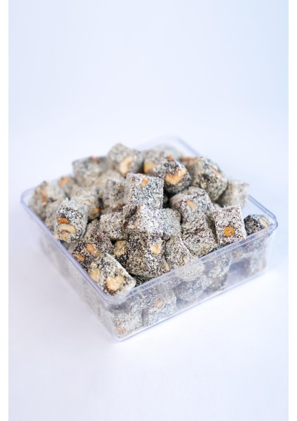 Hindistan Cevizli Çifte Kavrulmuş Kakaolu Karışık Kuruyemişli Lokum 500 gr