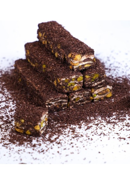 (500 gr)Hindistan Cevizli Kakaolu Antep Fıstıklı Çikolatalı Baklava Lokum fiyatları