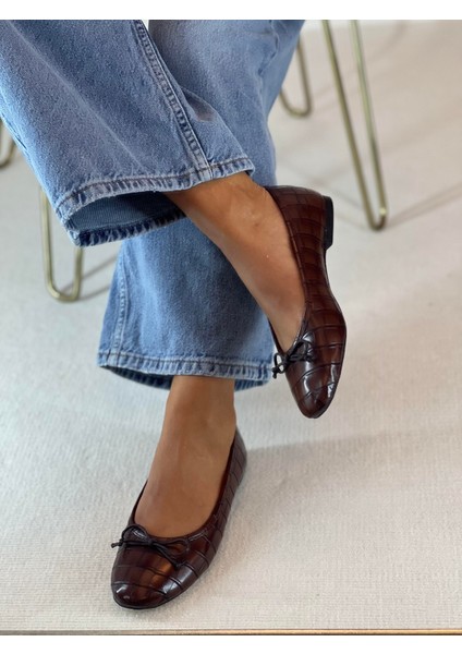 Croco Kahverengi Pisi Fiyonk Detaylı Kadın Babet fırsatları