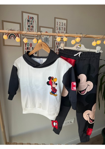 Yazekids Mickey Kapüşonlu Çocuk Eşofman Takımı modelleri