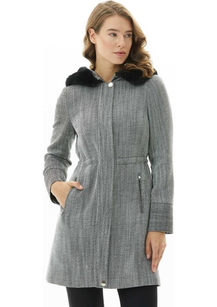 Beli Büzgülü Kapüşonu Kürklü Armürlü Kaban