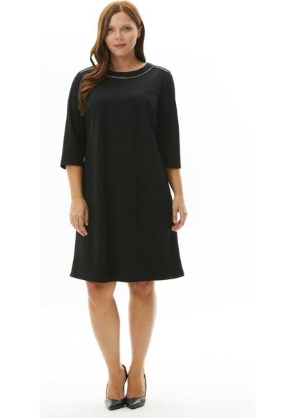 Büyük Beden Yakası Aksesuarlı Truvakar Kol Elbise modelleri