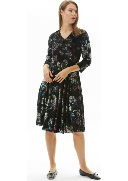 V Yaka Truvakar Kol Desenli Kadife Elbise modelleri