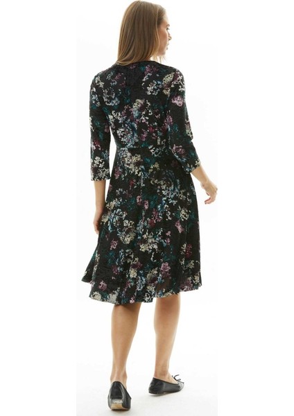 V Yaka Truvakar Kol Desenli Kadife Elbise fırsatları