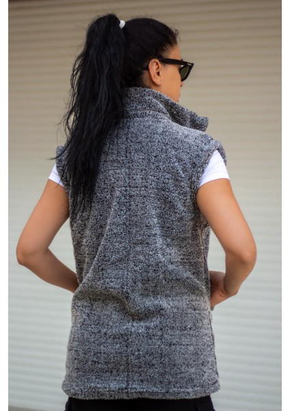 Kadın Gri Peluş Welsoft Kalın Fermuarlı Hakim Yaka Yelek 23KYLKMY10 indirimleri