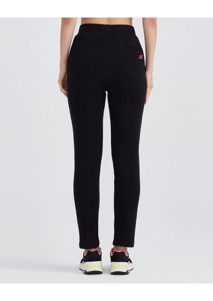W Essential Slim Sweatpant Kadın Siyah S232239-001