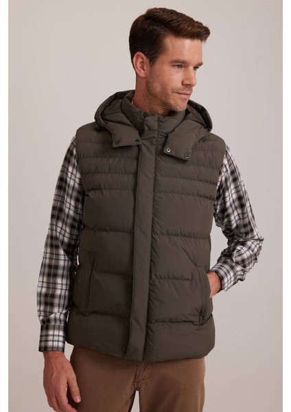 Erkek Haki Yeşil Regular Fit Yelek