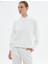 Dik Yaka Sweatshirt Dokulu Düşük Omuzlu 3