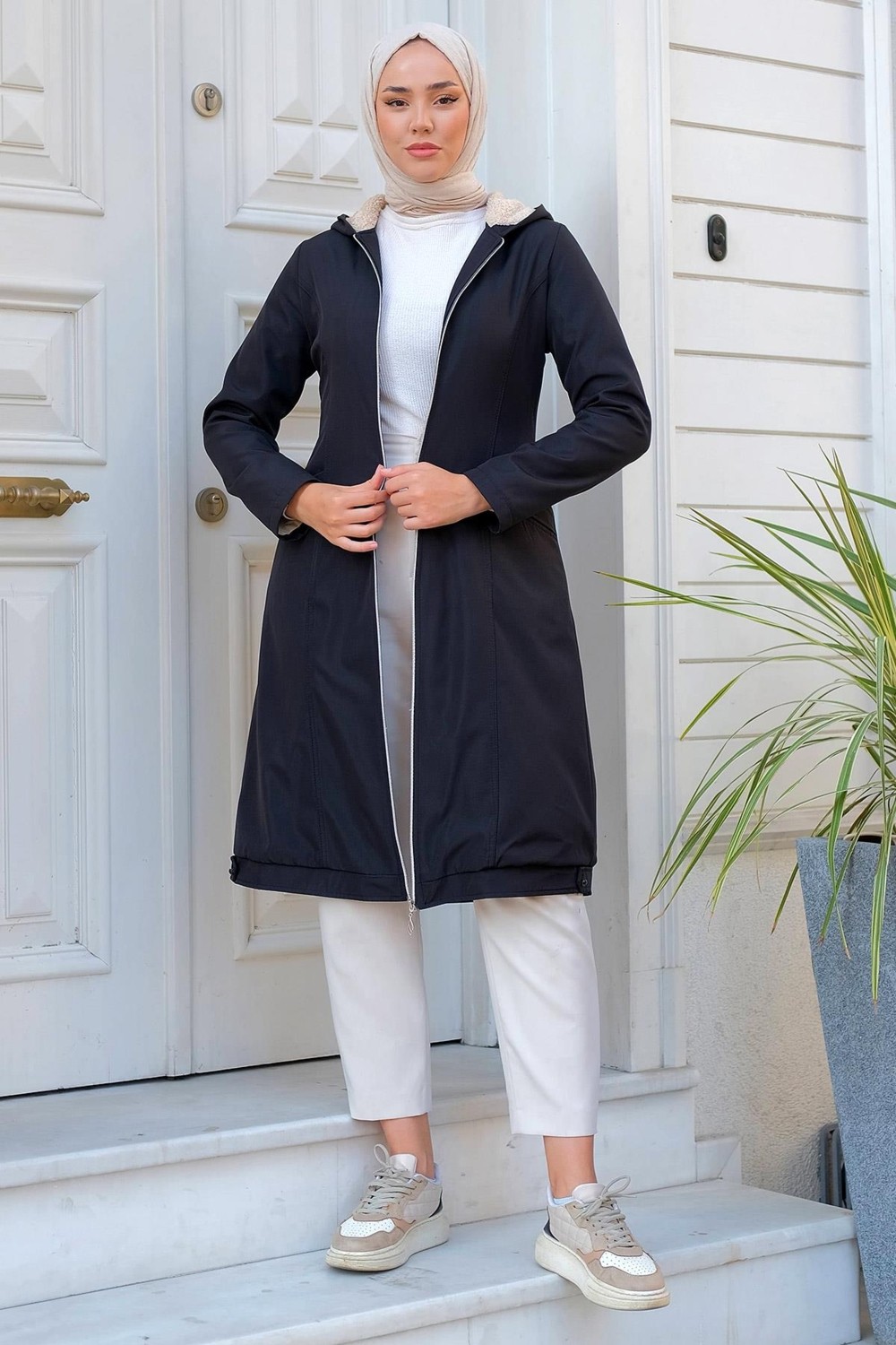 Hafsa Mina Sabit Kapüşonlu İçi Peluş Mont Siyah HM2277 görsel 2