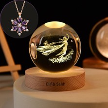 Hediyesahibi  Büyük Boy Işıklı Ahşap Kaideli Elsa Cam Küre 8cm ve Lotus Çiçeği Kolye