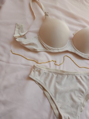 BY GUZEL Basic Desenli Kadın Sütyen Takımı Tam Dolgulu Konforlu Tasarım