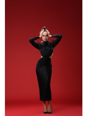 Gira Triko Cut Out Detaylı Midi Elbise