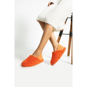 Trios Shoes Kadın Lastikli Kaymaz Taban Peluş Ev Botu Panduf TS1153