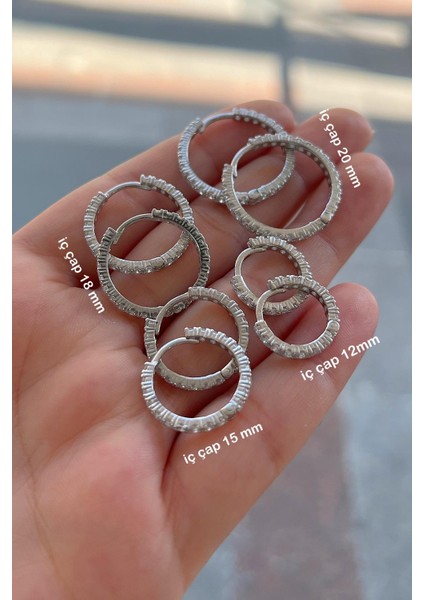 Gümüş Iç Çapı 18 mm 2 mm Taşlı Halka Küpe modelleri