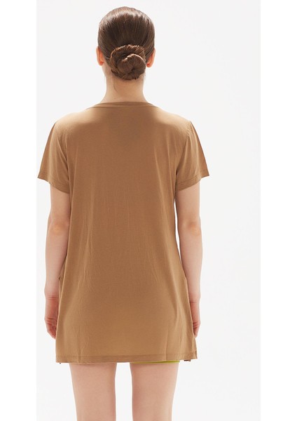 Paloma V Yaka Rahat Kesim Yırtmaç Detaylı Örme T-Shirt 1034 fiyatları