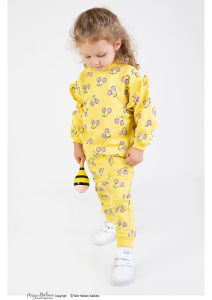 Kız Bebek&çocuk Iki Iplik Kumaş Kiraz Desenli Orta Kalınlıkta Örme Basic Oversize Alt Üst Eşofman Takımı fiyatları