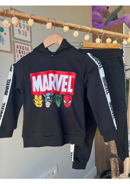 Karakterli Siyah Sweat Takımı