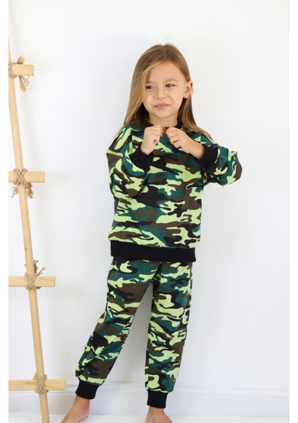 Kız-Erkek (Unisex) Çocuk Iki Iplik Kumaş Orta Kalınlıkta Nakışlı Örme Basic Eşofman Takımı