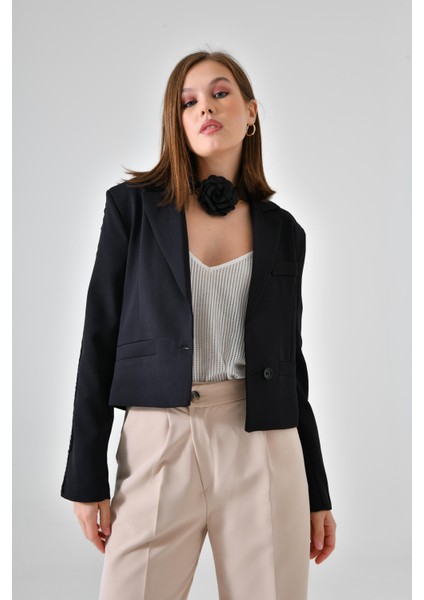 Siyah Kol Detaylı Regular Blazer Ceket