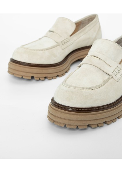 Kadın Bej Süet Deri Loafer Ayakkabı 33 52107 Bn Ayk SK23/24 modelleri