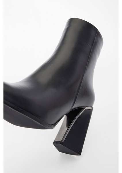 Kadın Siyah Deri Casual Bot 33 54360 Bn Bot SK23/24 indirimleri