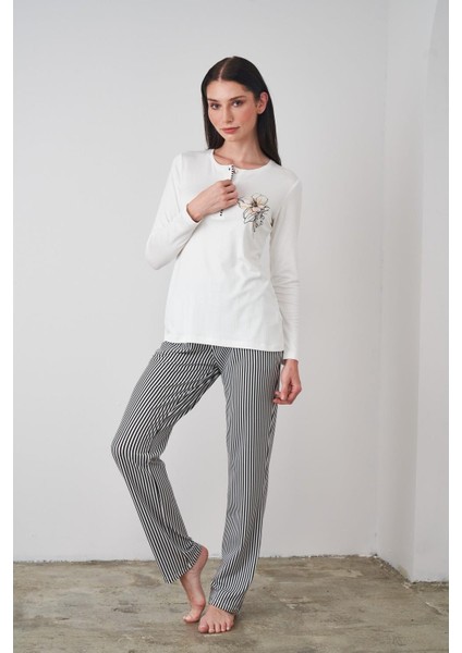 24505 Kadın Patlı Çizgili Pijama Takım fırsatları
