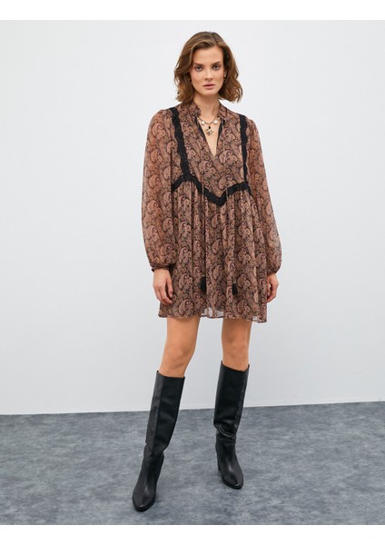 Melis Ağazat x Koton - Püsküllü Balon Kollu Etnik Şifon Elbise modelleri