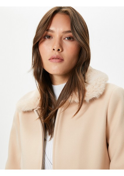 Uzun Kaşe Kaban Çıkarılabilir Suni Kürk Yaka Fermuarlı fiyatları