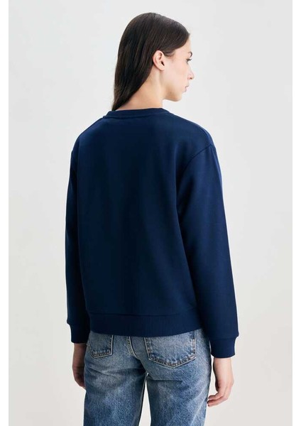 Alıce Lacivert Bisiklet Yaka Baskılı Loose Fit Kadın Sweatshirt modelleri