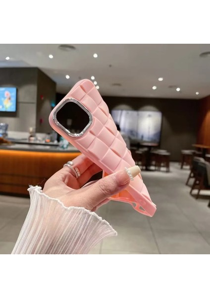 iPhone 15 Pro Kılıf Roof 3D Örgü Desen Silikon Kapak modelleri