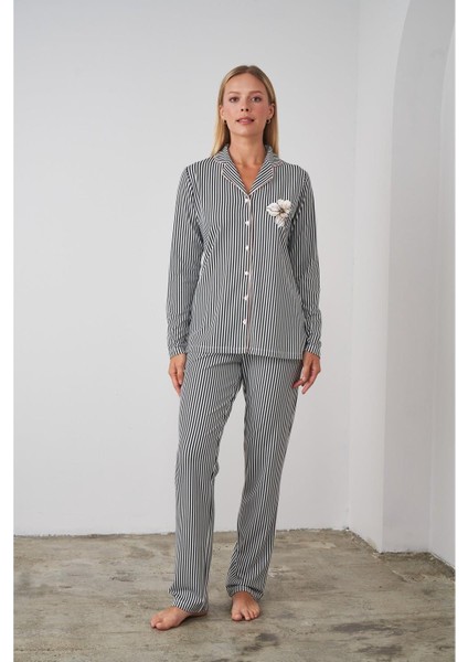 24504 Kadın Düğmeli Çizgili Pijama Takım