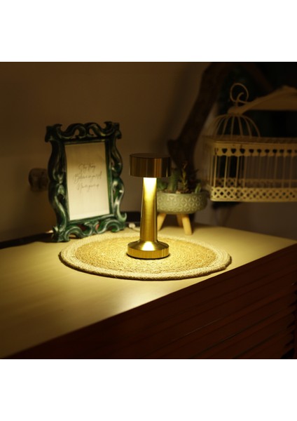 HL-007G Dekoratif Metal Gold Kablosuz Masa Lambası Dim Edilebilir Usb Şarzlı Ledli 5V 3 Renk Işık