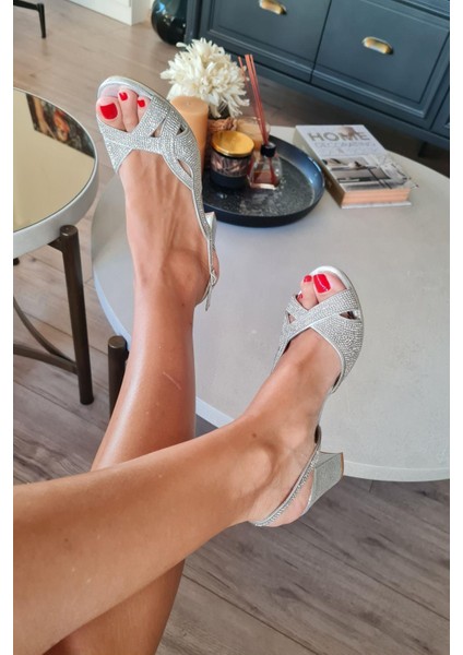 135 4650 Topukla Kadın Taşlı Kalın Topuklu Abiye Ayakkabı fırsatları