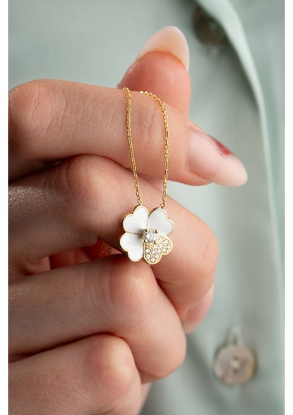 925 Ayar Gümüş Beyaz Mineli Yonca Tektaş Kolye