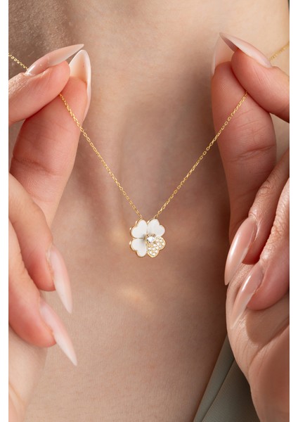 925 Ayar Gümüş Beyaz Mineli Yonca Tektaş Kolye fiyatları