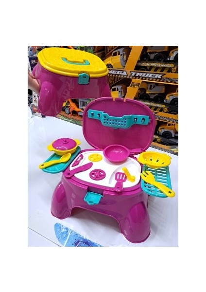 Tabure Yemek Seti 18 Parça Tutma Saplı Kilit Üst Kapak Oturak Oyuncak Içi Mutfak Gereçli 32X25X17CM