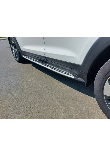 Hyundai Tucson 2015-2021 Arası Uyumlu  Yan Basamak Oem