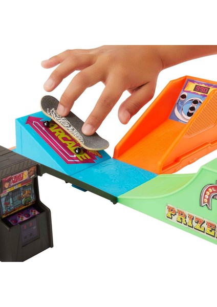 Hw Skate Drop In Skate Set Asst Arcade Skatepark HMJ98 fırsatları