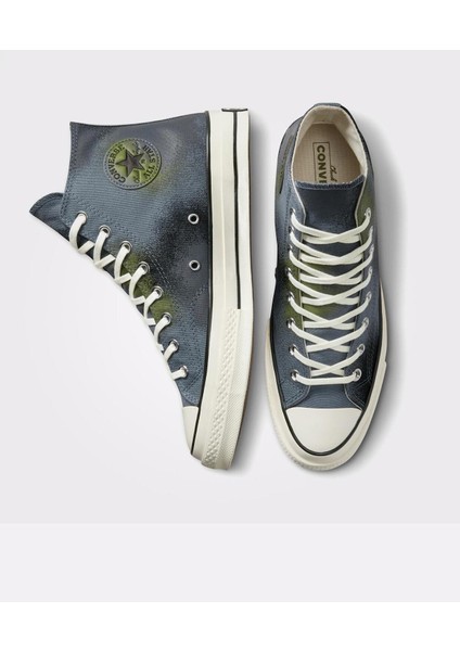 Chuck 70 Spray Paint