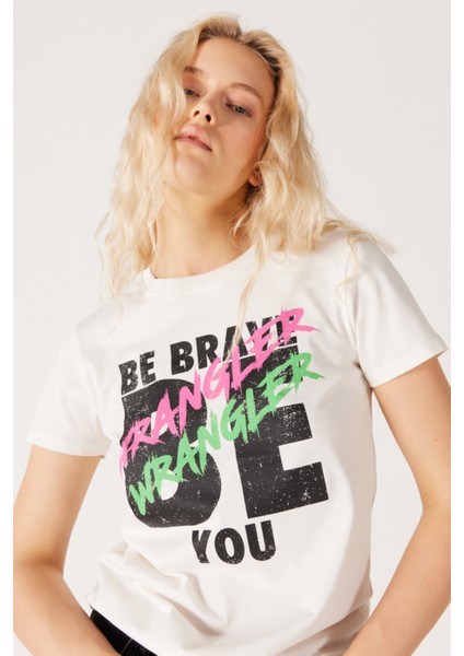 Slim Fit Dar Kesim %100 Pamuk Bisiklet Yaka Beyaz Tişört