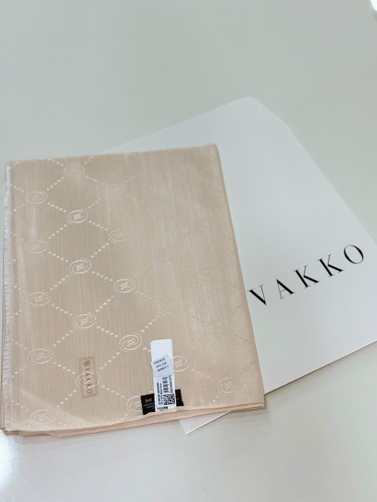 Vakko Twill Eşarp Lacivert - Ekru Desenli Yumuşak Kumaş Kadın Aksesuarı 90 x 90 cm
