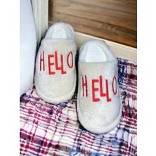 Ahs Kadın Krem Pofuduk Hello Figürlü Tüylü  Sessiz Taban Lüx Kışlık Ev Misafir Terliği