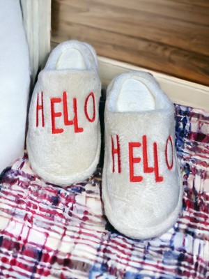 Ahs Kadın Krem Pofuduk Hello Figürlü Tüylü  Sessiz Taban Lüx Kışlık Ev Misafir Terliği